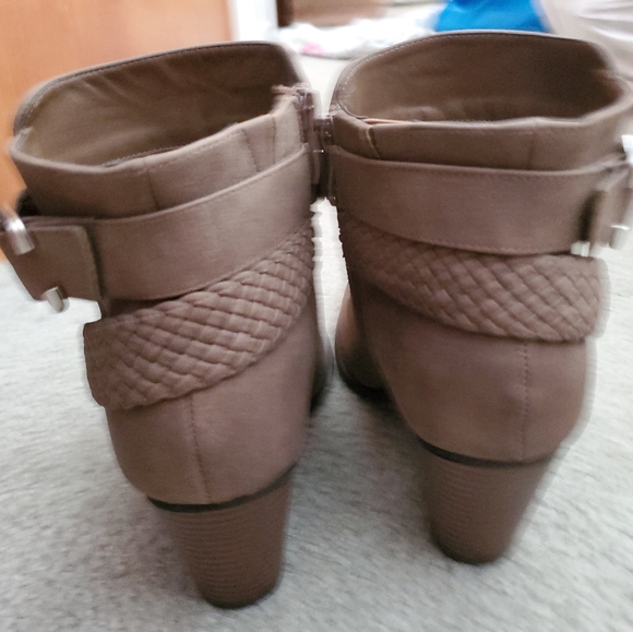 Booties - Picture 3 of 4